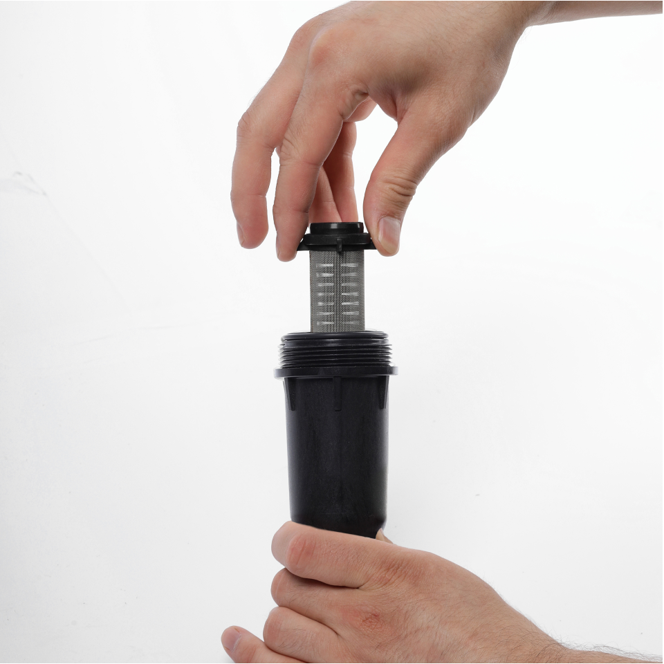 Self-Cleaning PA-R filter with 304 stainless steel mesh cartridges. with ½” FM and ¾” M connection